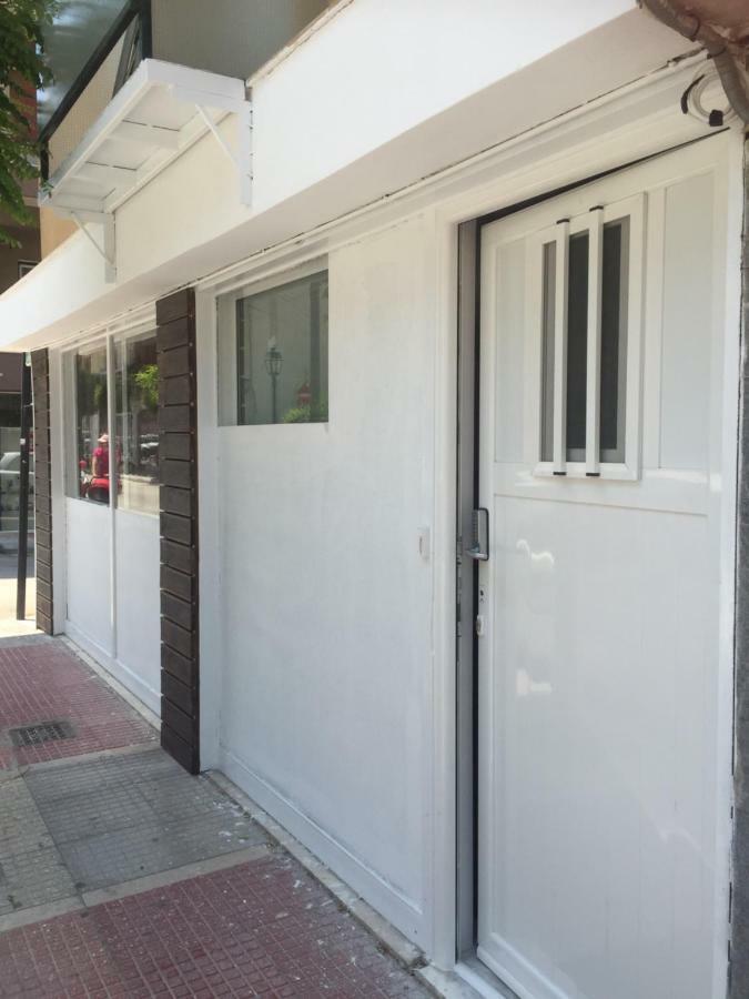 Loutraki Hostel Esterno foto