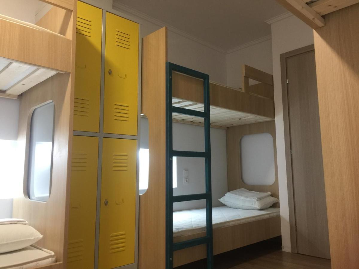 Loutraki Hostel Esterno foto